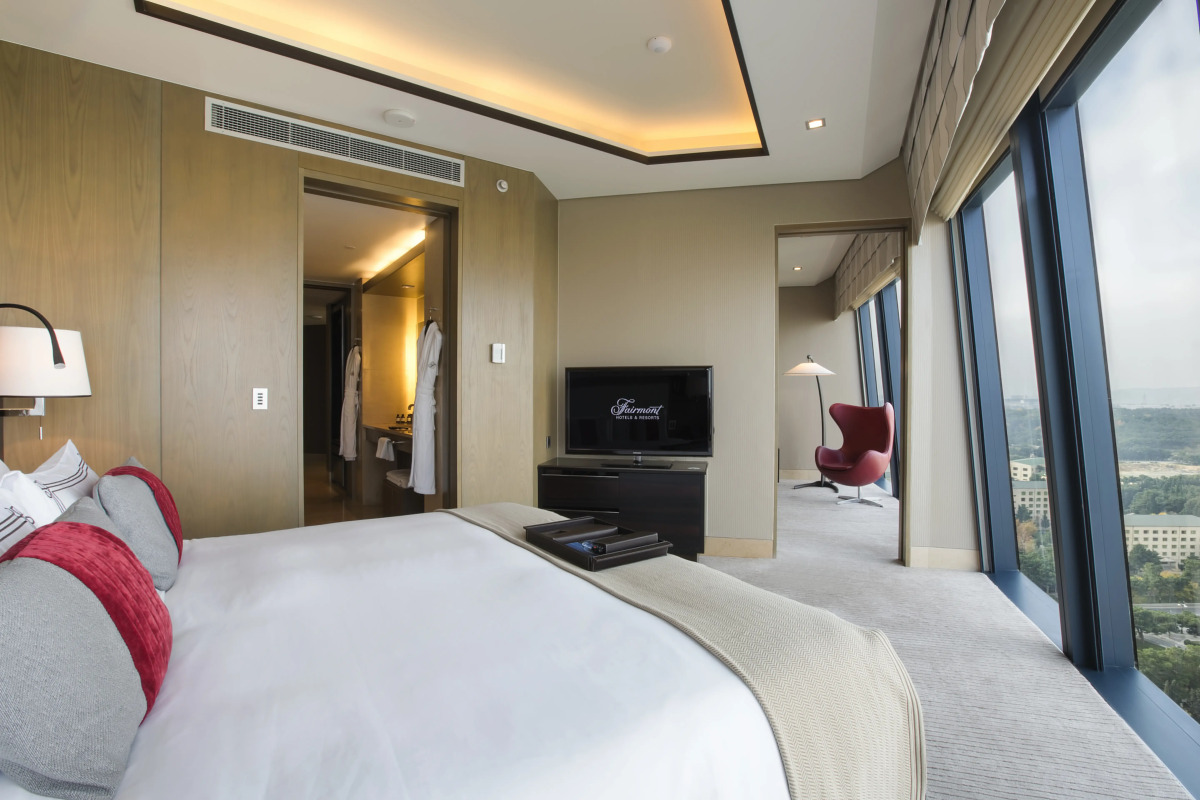 Отель Fairmont Baku at the Flame Towers