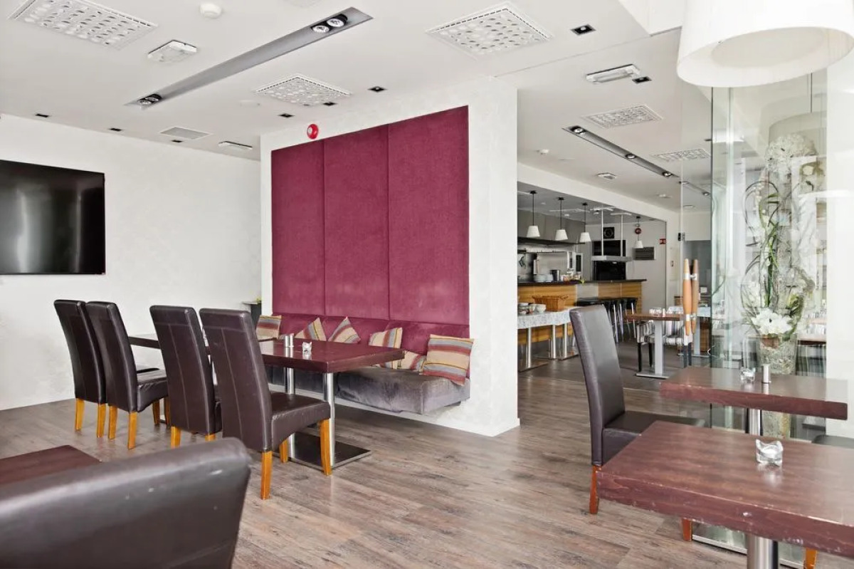 Stoltzen Hotel  Apartments