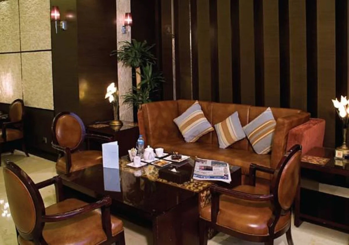 Dar Al Eiman Royal Hotel