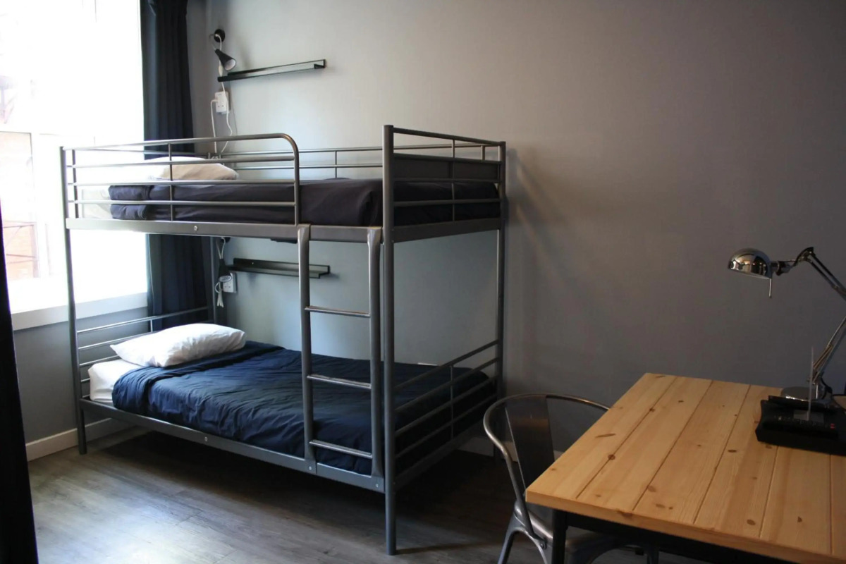 Apple Hostels