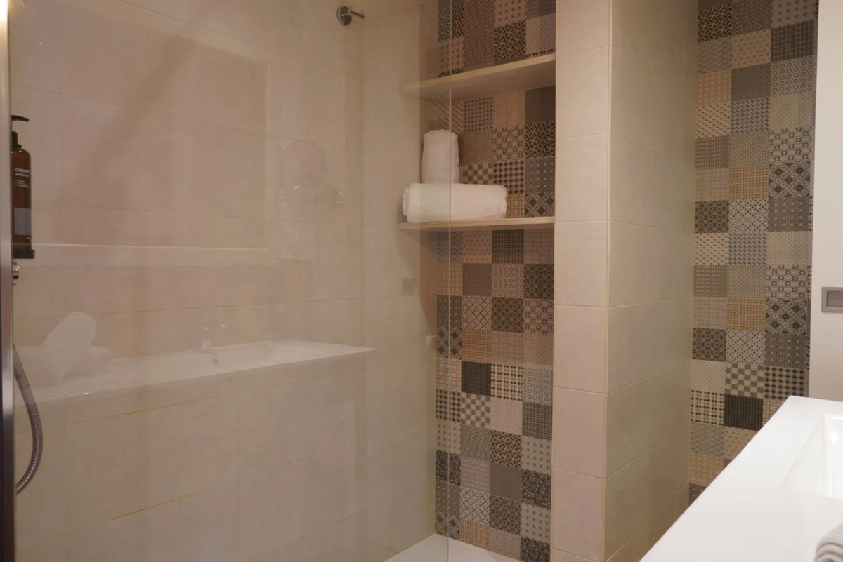 Lloret Vibe Affiliated by FERGUS