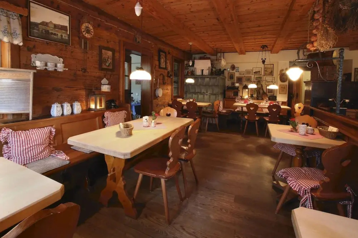 Dammschenke Gasthof & Hotel