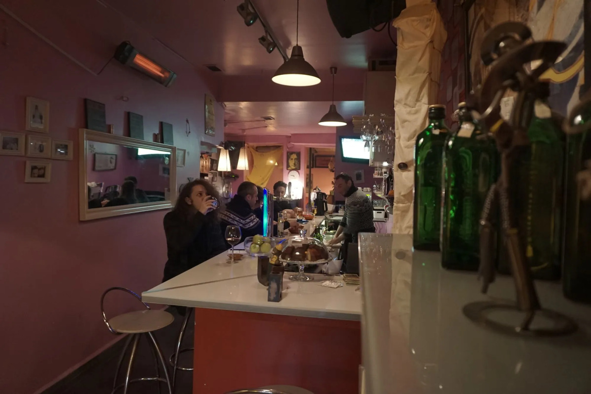 Chilloutlya Hostel&Bar