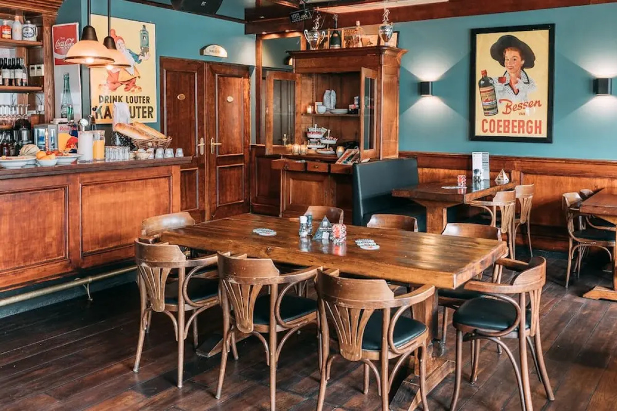 Hotel Café Restaurant Abina