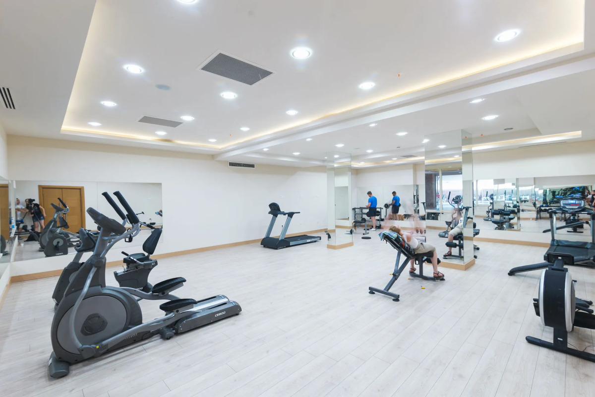 Отель L'Oceanica Beach Resort All Inclusive