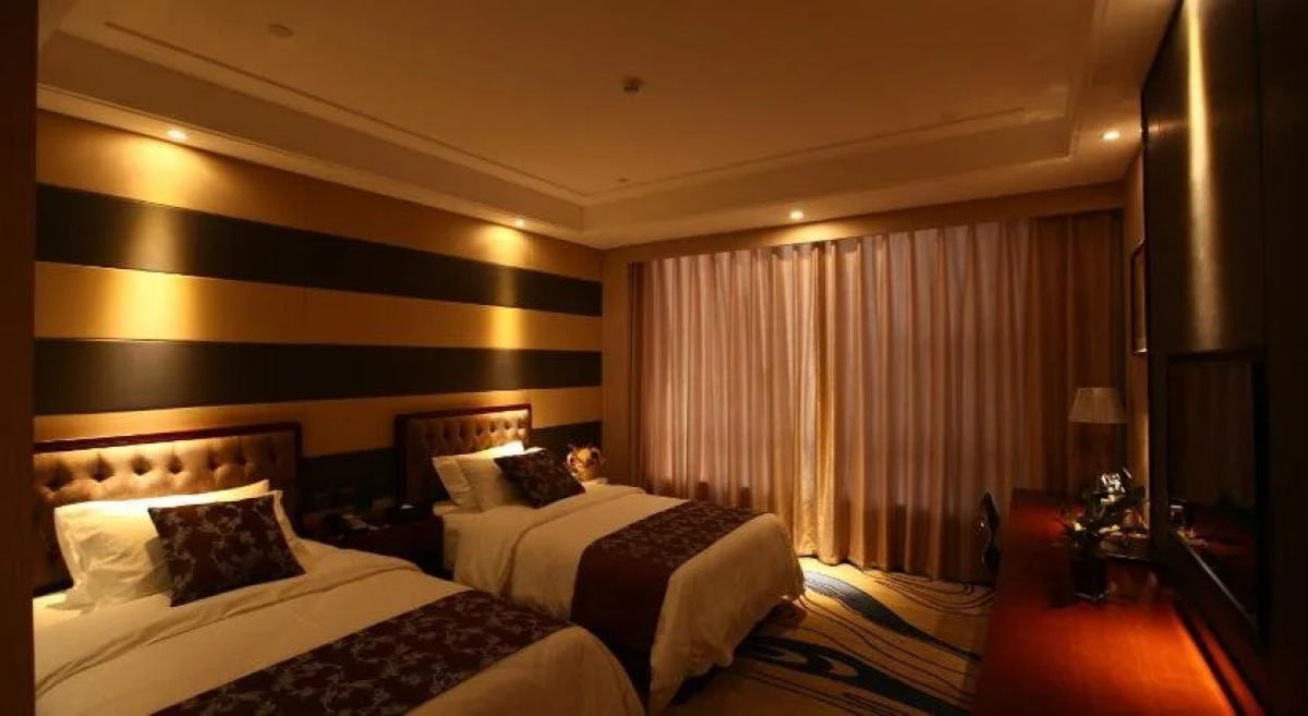 Longyue International Hotel