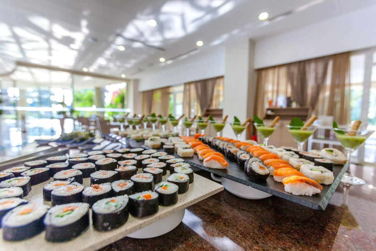 Kipriotis Hippocrates & Maris Suites