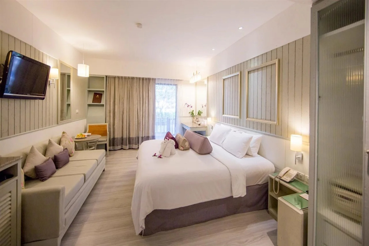 Katathani Phuket Beach Resort