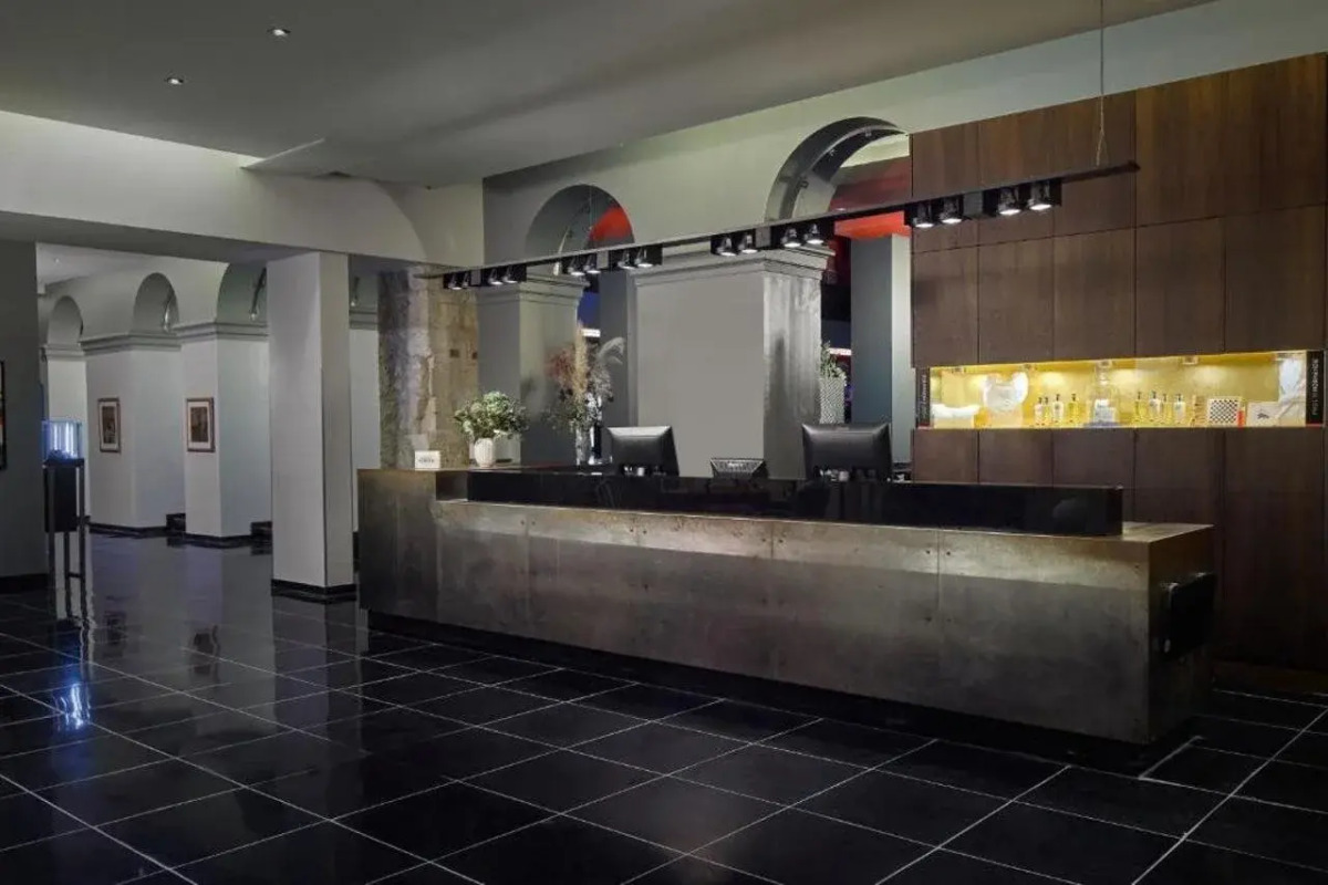 Hotel de Bourgtheroulde, Autograph Collection