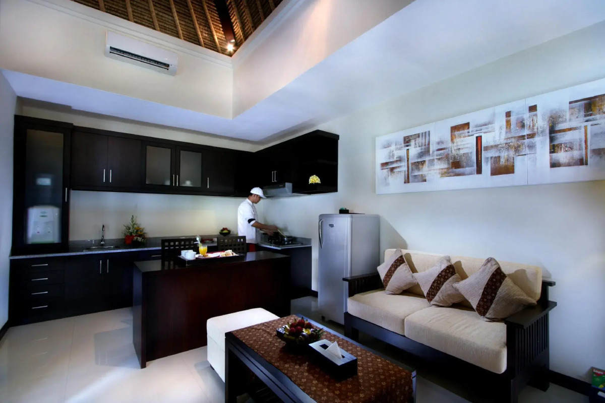 Bali Rich Seminyak Villas