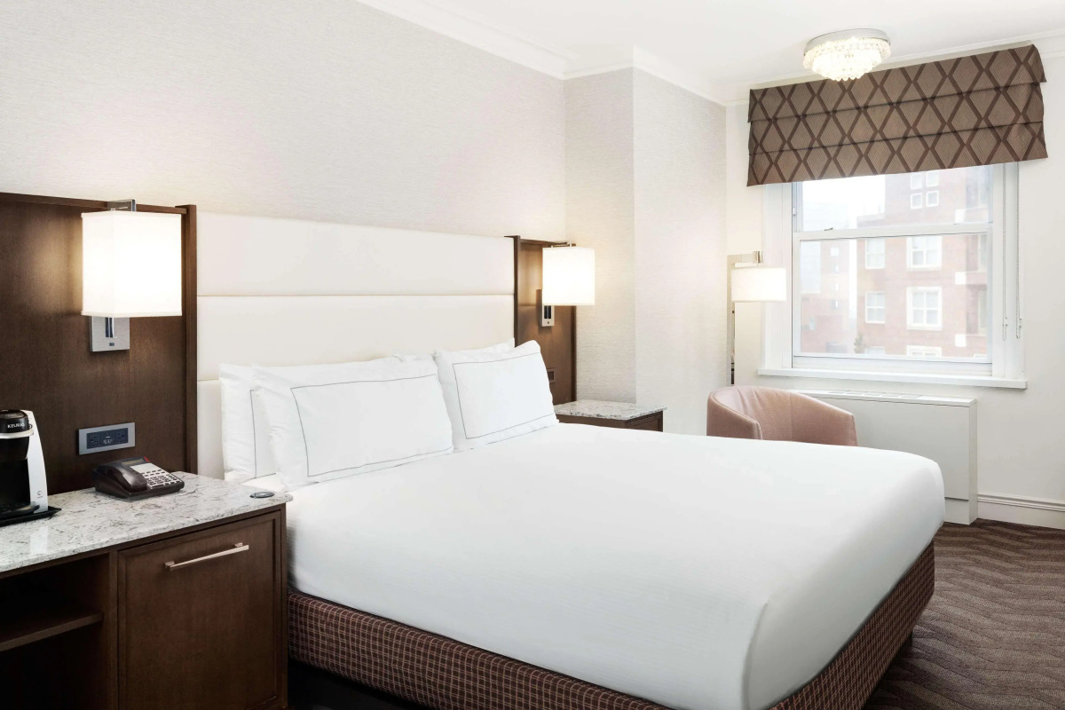 Отель Hilton Boston Park Plaza