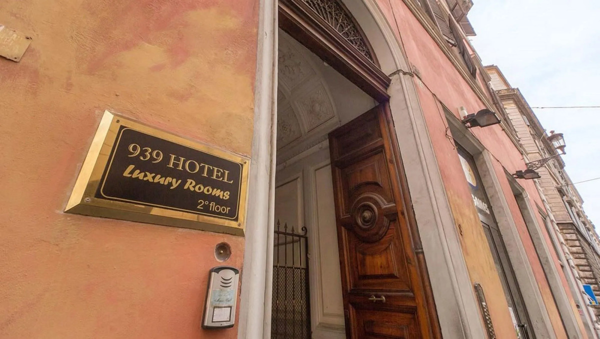 939 Hotel