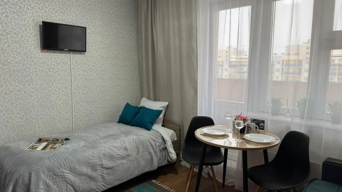 Yousinn на улице Одоевского 1/2