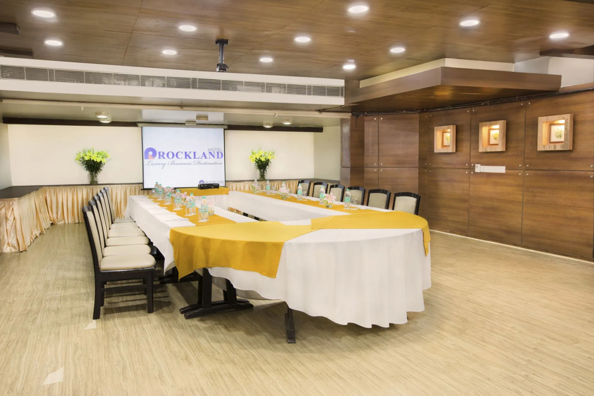 Rockland Hotel - C R Park