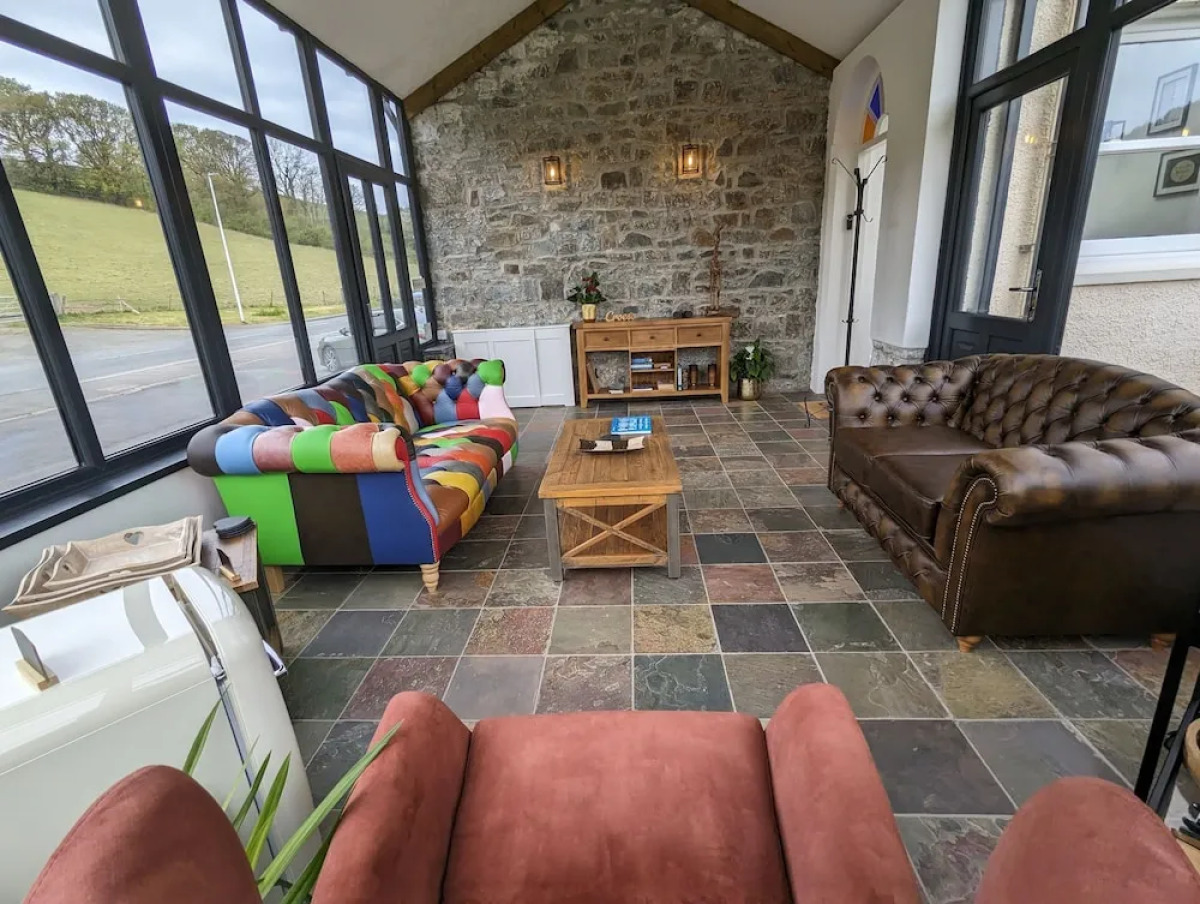 Llys Aeron Guest House