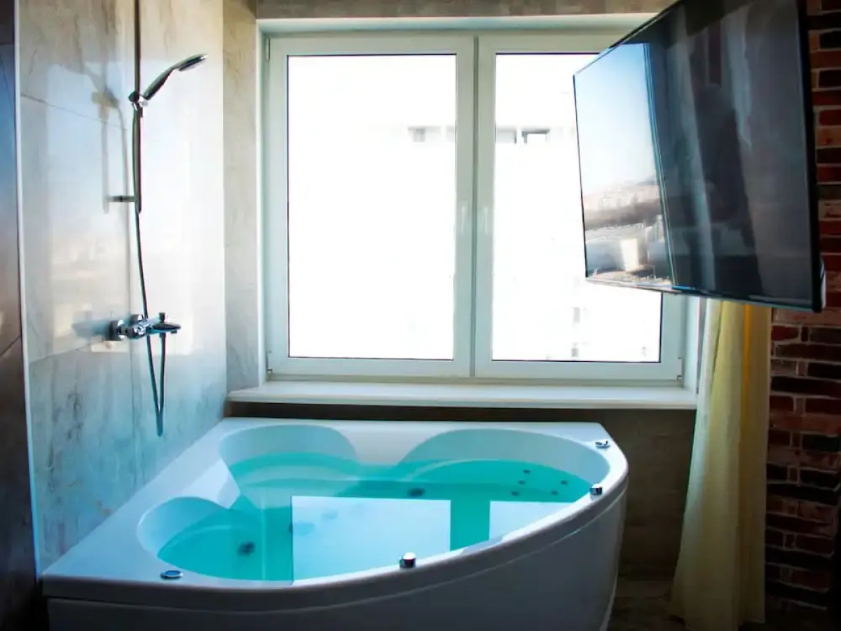 Hot Tub VIP SMART ApartHotel