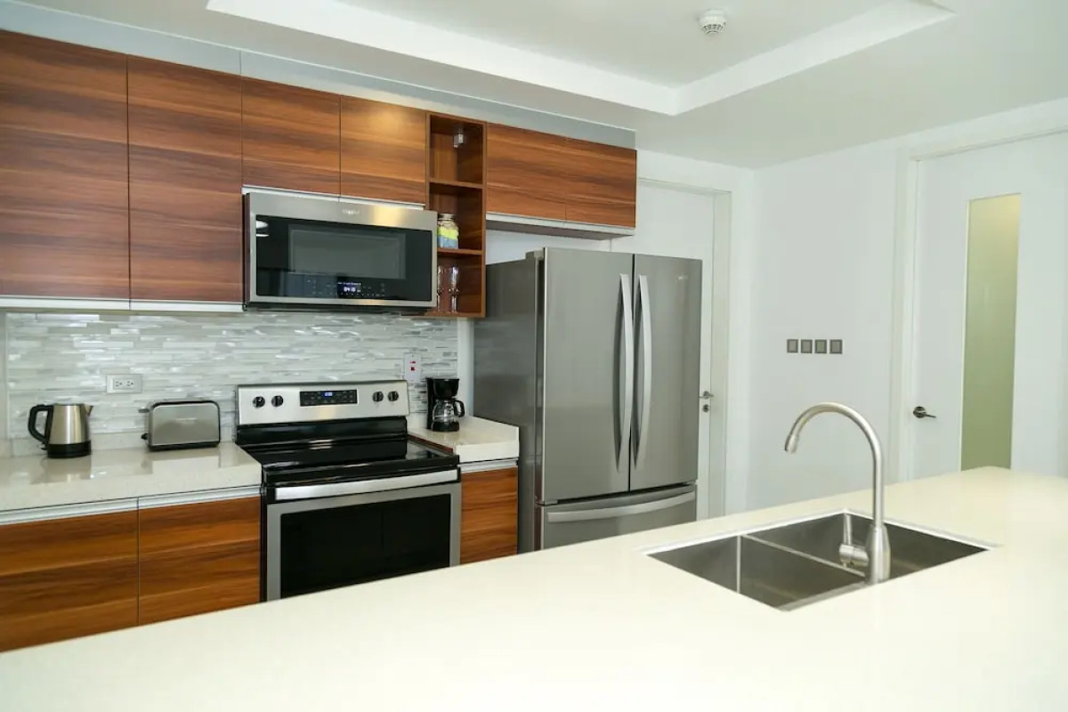 20 South Kingston Luxury Apartment