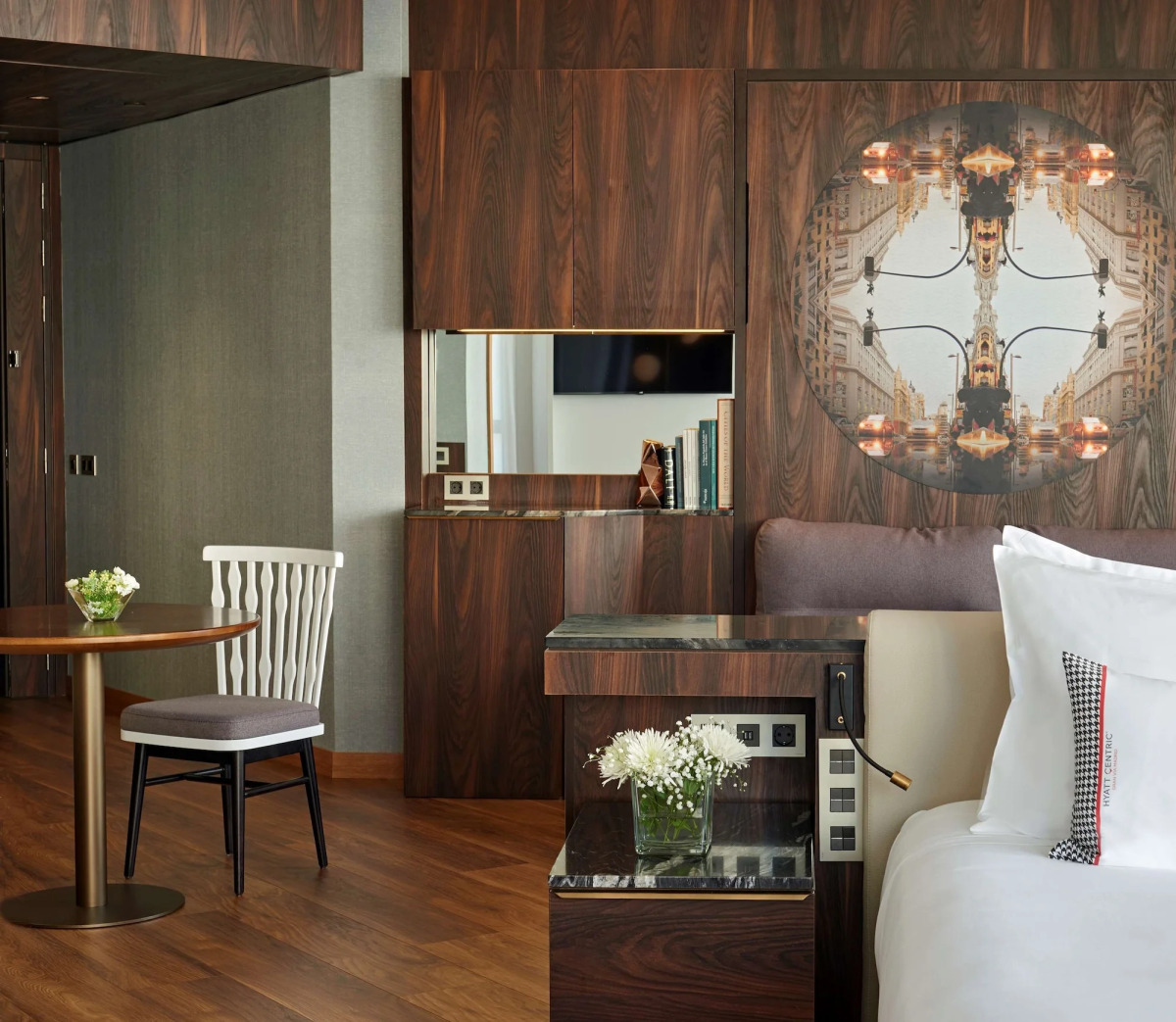 Отель Hyatt Centric Gran Via Madrid