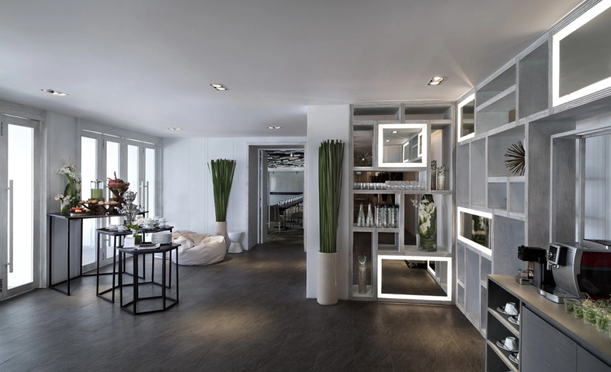 Отель The Nai Harn