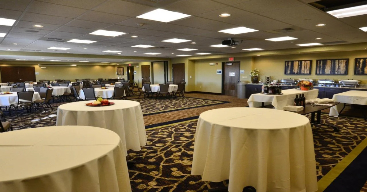 Holiday Inn Express Hotel & Suites Belgrade by IHG