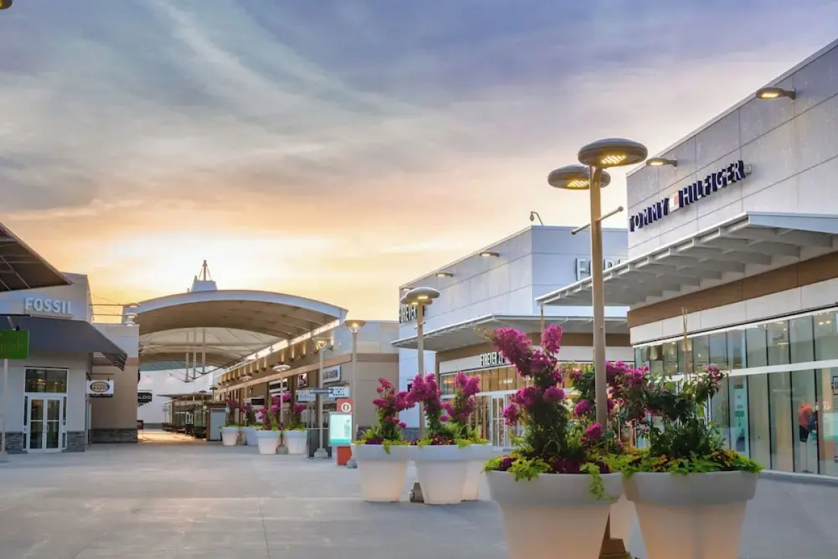 The Brock Niagara Falls Fallsview, Tapestry by Hilton