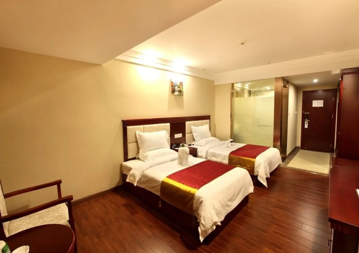 GreenTree Inn SanYa Jiyang Dist YaLongWan YingBin Ave Hotel