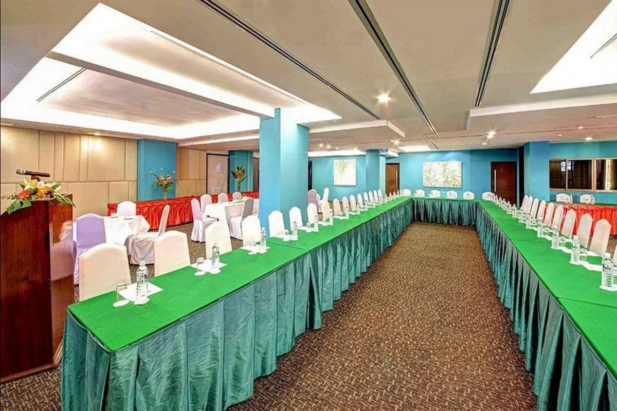 Radisson Hotel Chateau de Bangkok