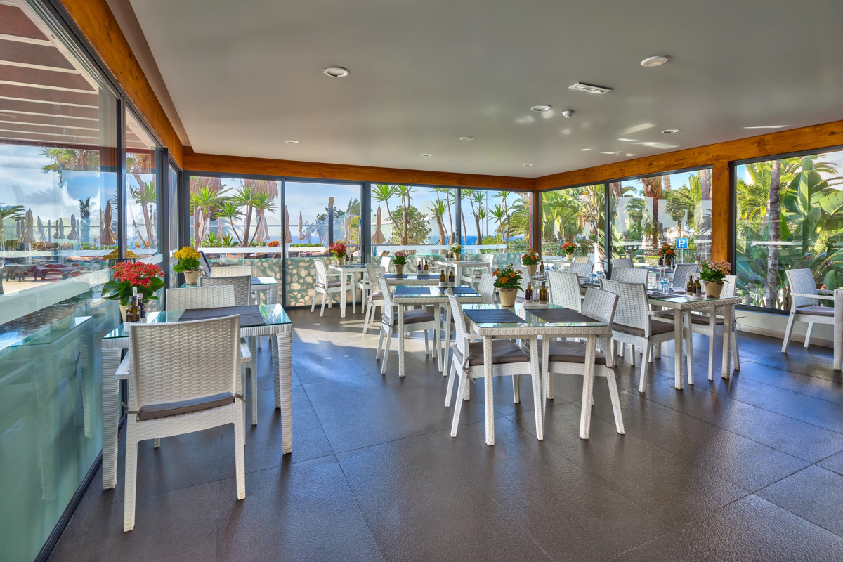 Отель The Views Oasis - Family Friendly