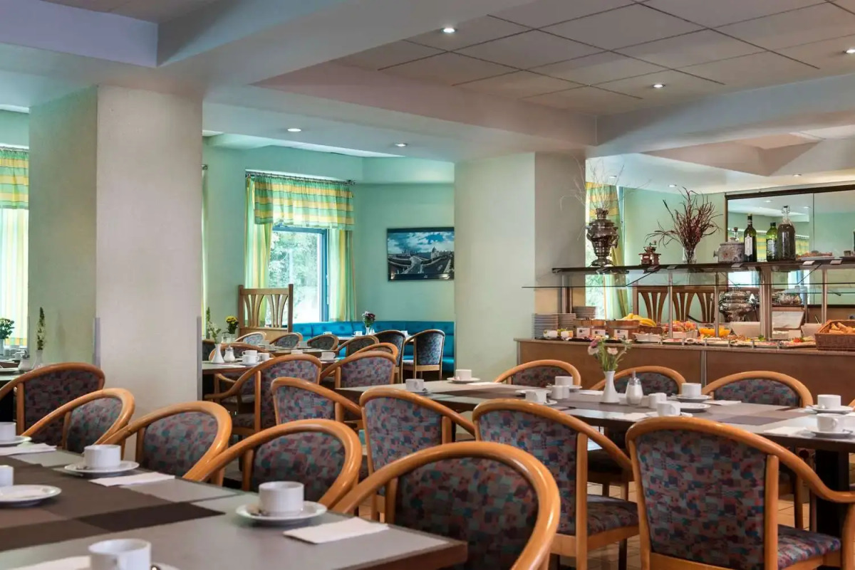 Good Morning + Berlin City East