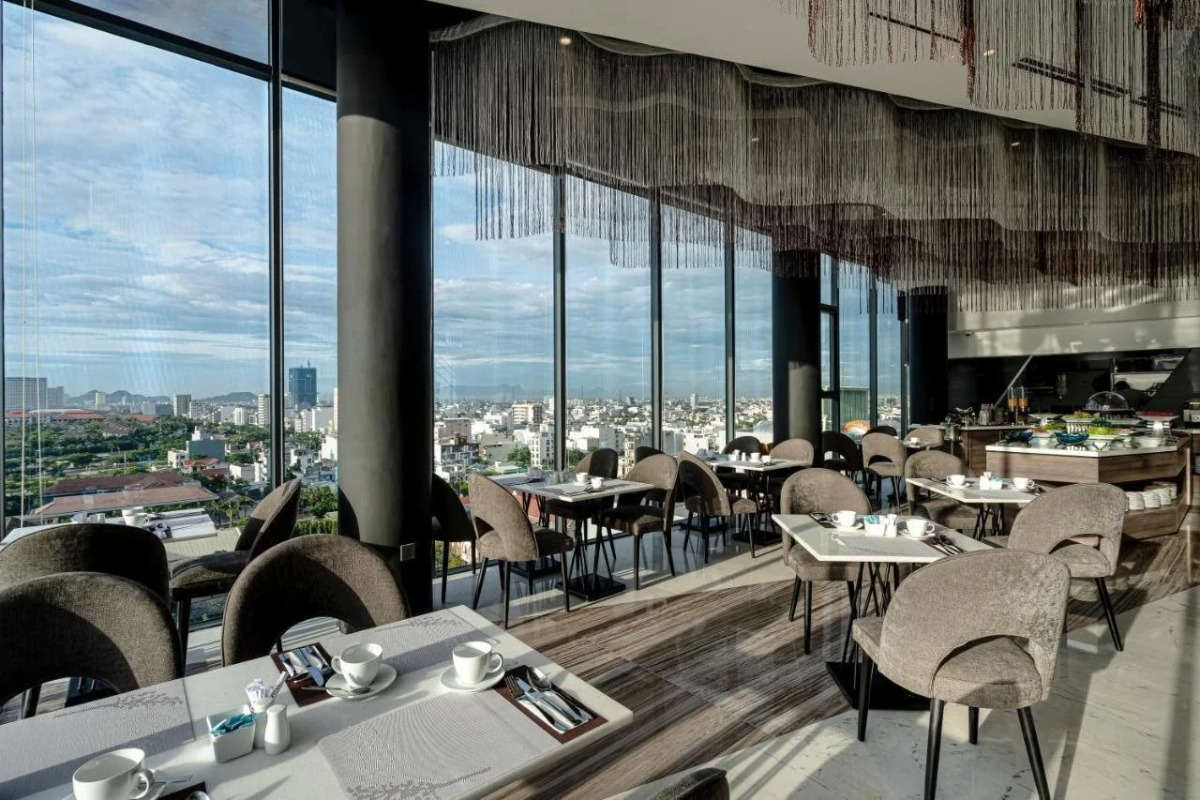 Draco Hotel & Suites