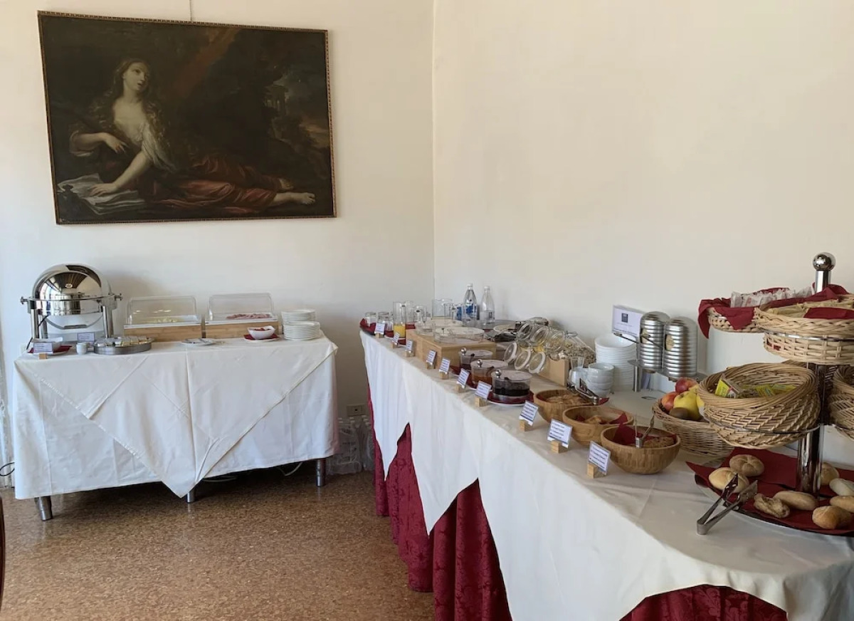 Palazzo Contarini Della Porta Di Ferro