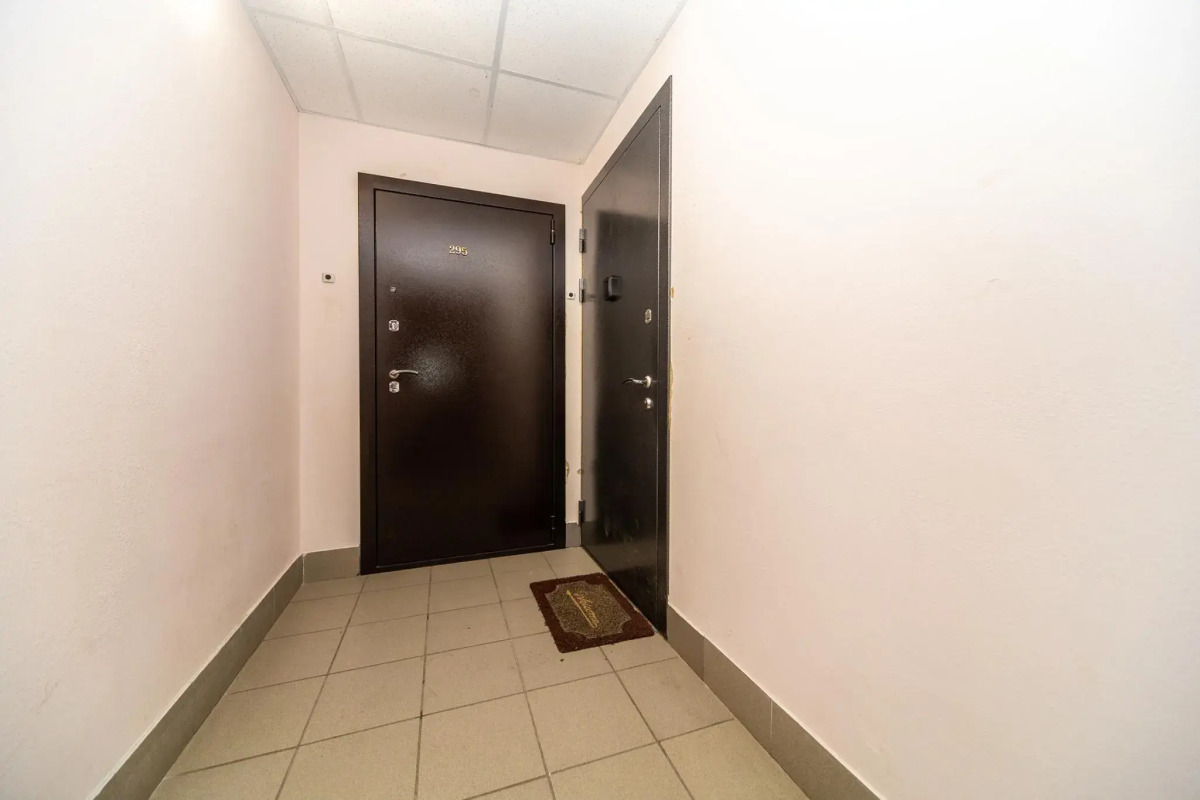 К энд К Апартментс на улице Крылова 17