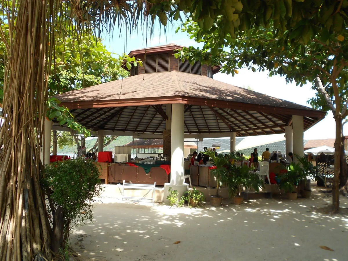 PP Charlie Beach Resort