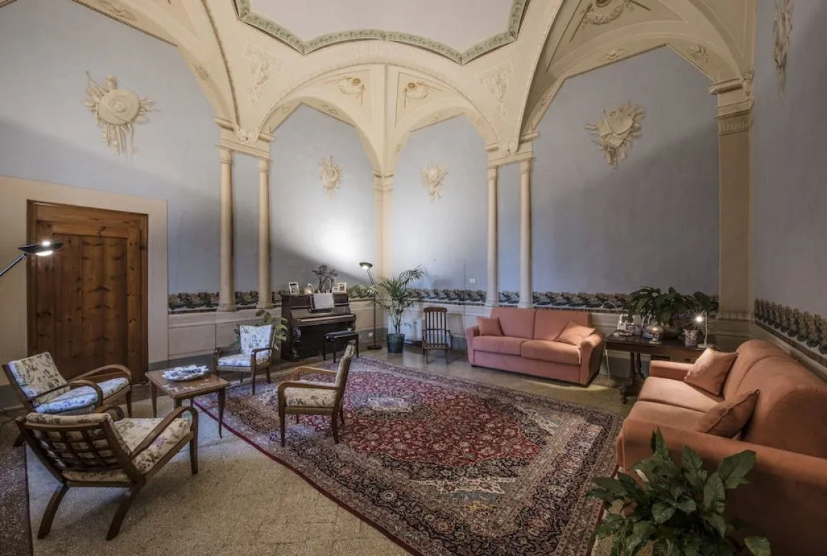 Residenza dEpoca Torre Dei Lari