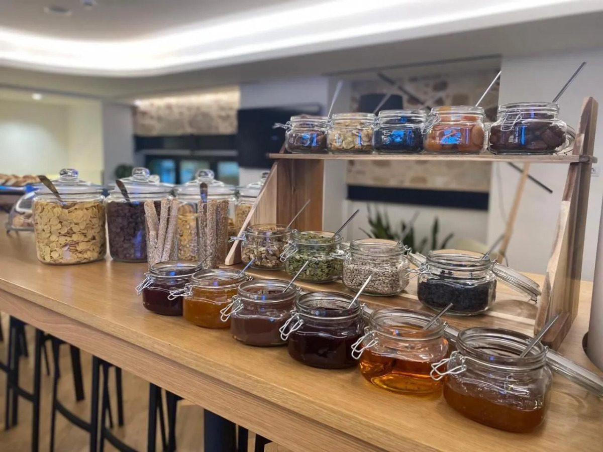 NLH MONASTIRAKI - Neighborhood Lifestyle Hotels