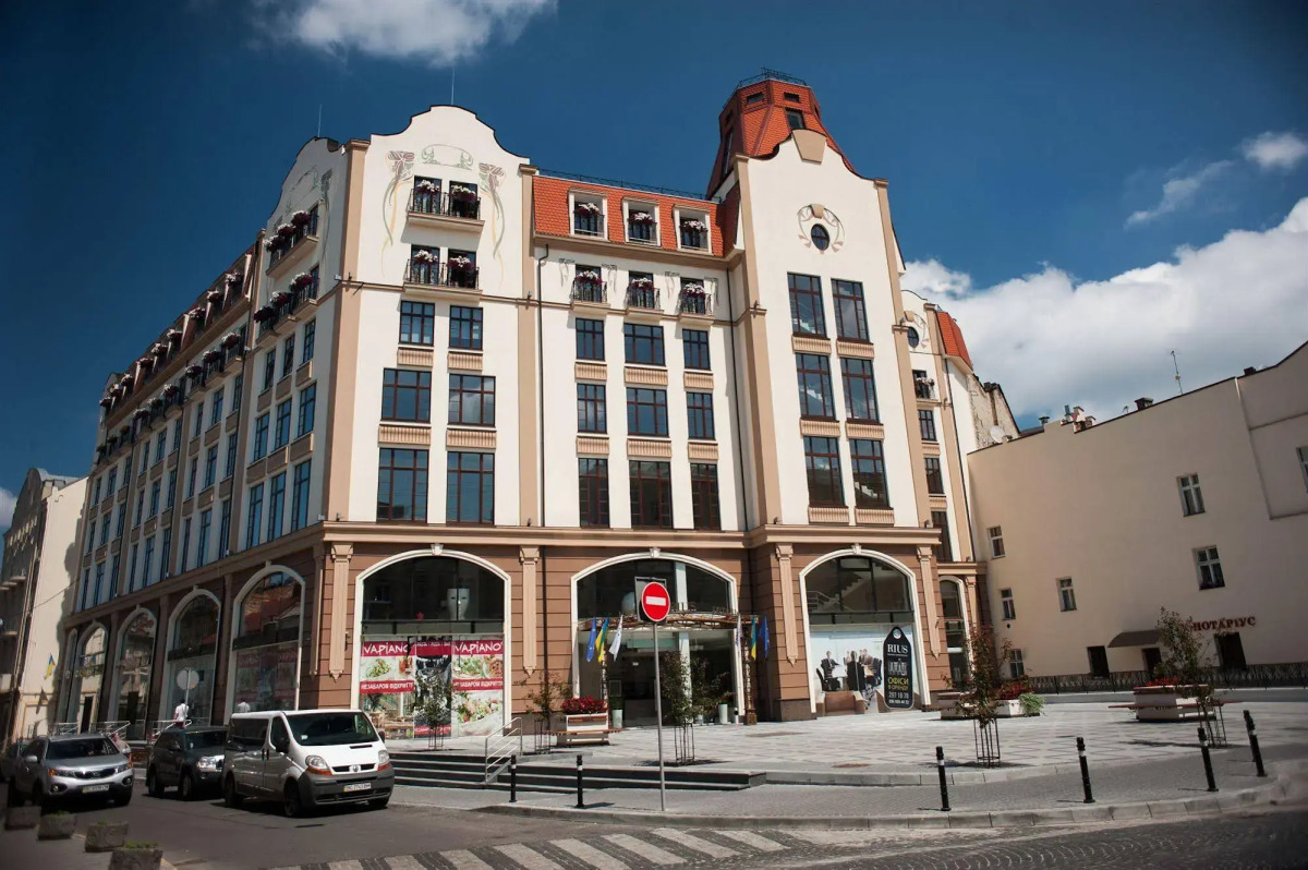 Rius Hotel Lviv