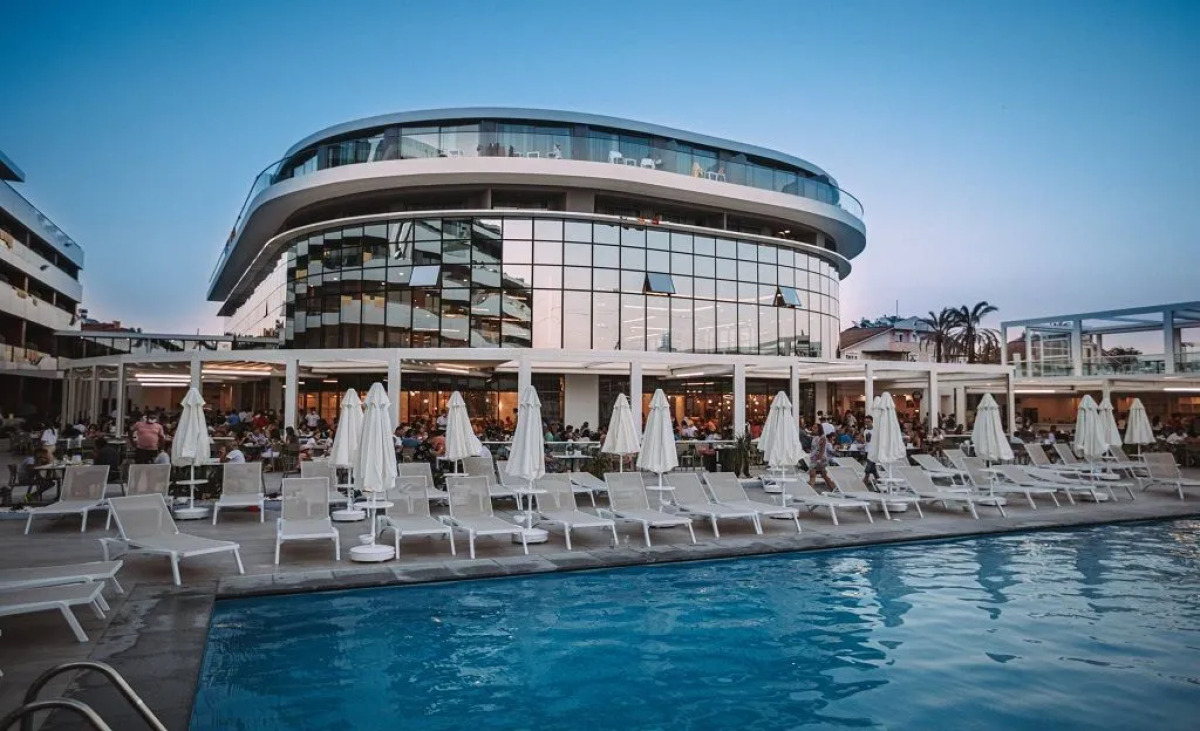 Отель Victory Be Mine 