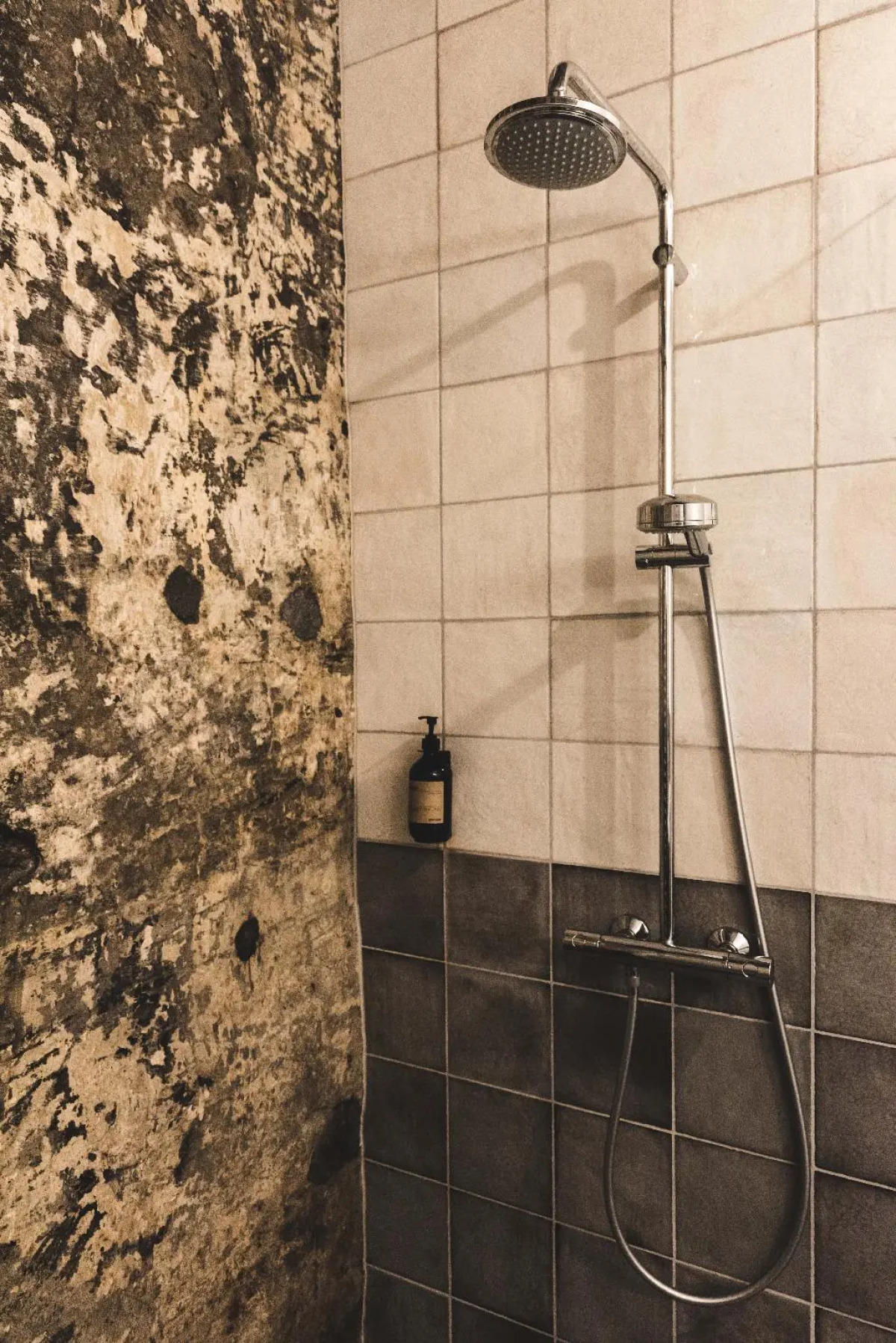 The Swan House by Heimaleiga