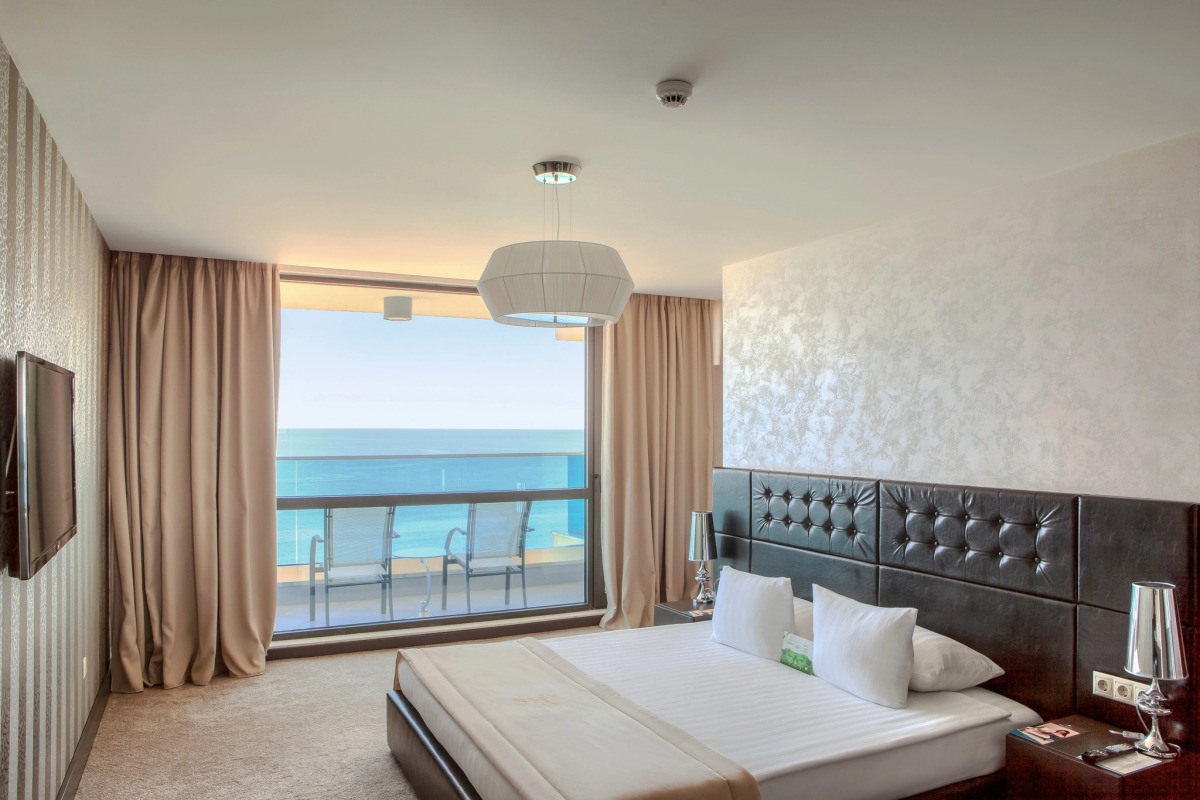 INTERNATIONAL Hotel Casino & Tower Suites