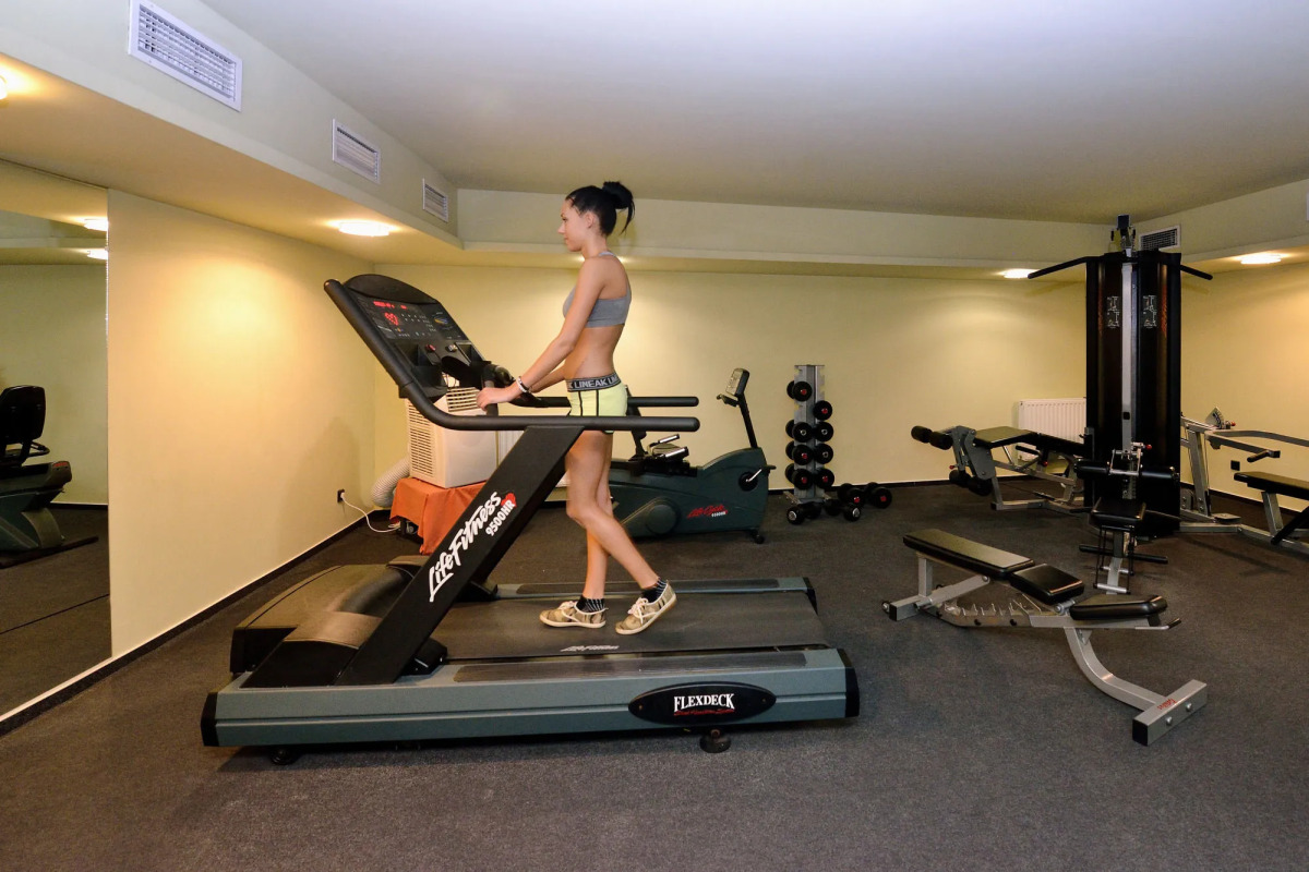 Hotel Golden Lake Resort