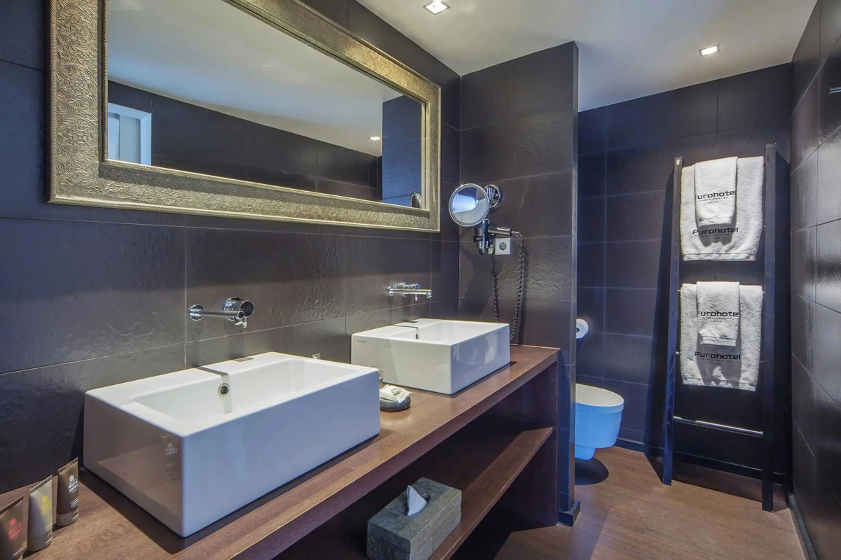 Puro Oasis Urban Hotel