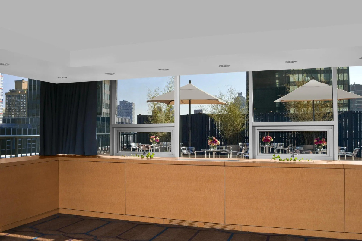 Отель DoubleTree by Hilton Metropolitan - New York City