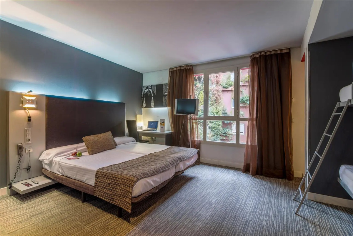 Petit Palace Plaza España