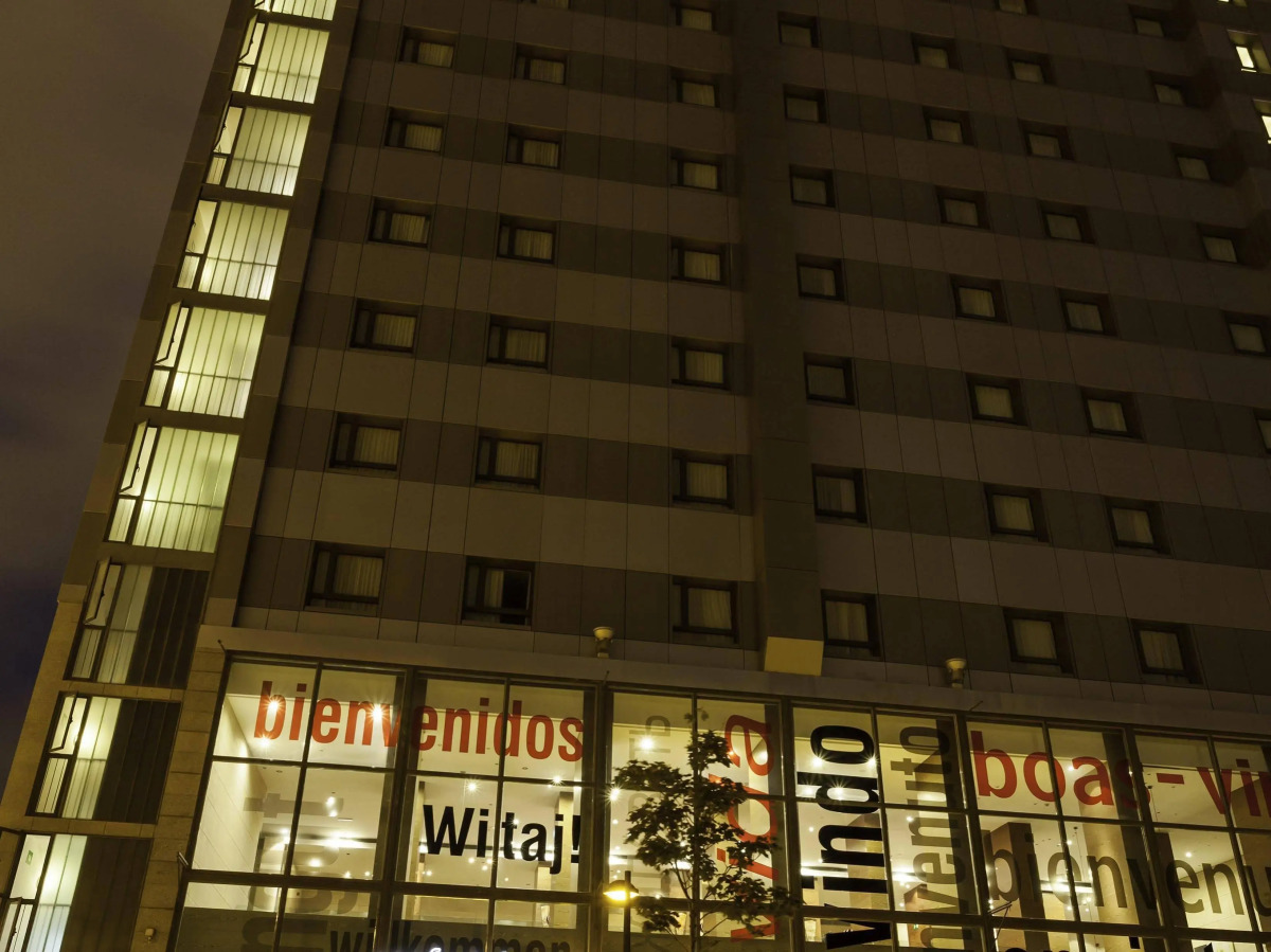 Hotel ILUNION Valencia 4