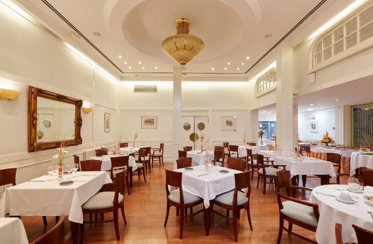 Отель Sercotel Hotel Europa