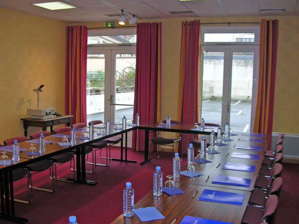 Hotel Campanile Chartres Centre - Gare - Cathedrale