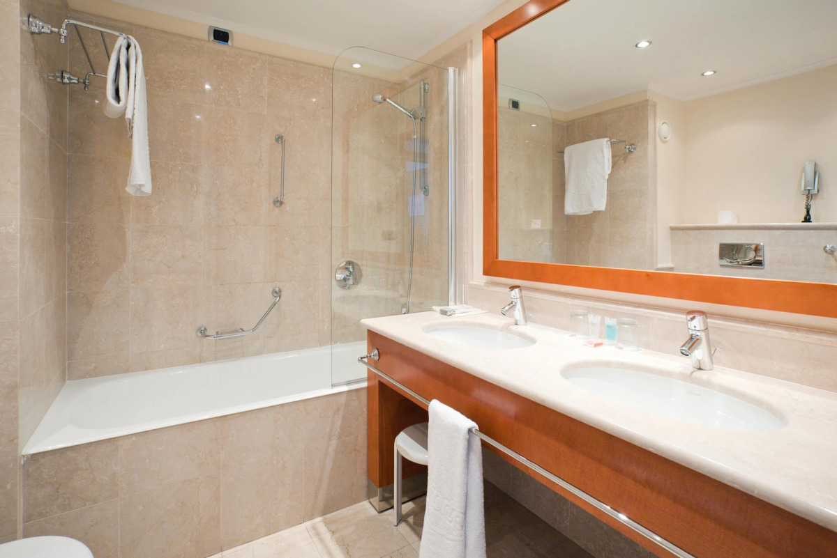 Hotel ILUNION Aqua 3