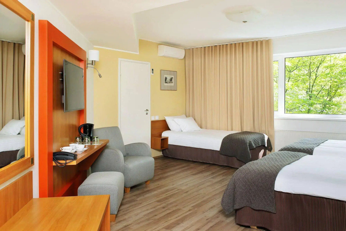 Oru Hub Hotel Tallinn — Handwritten Collection