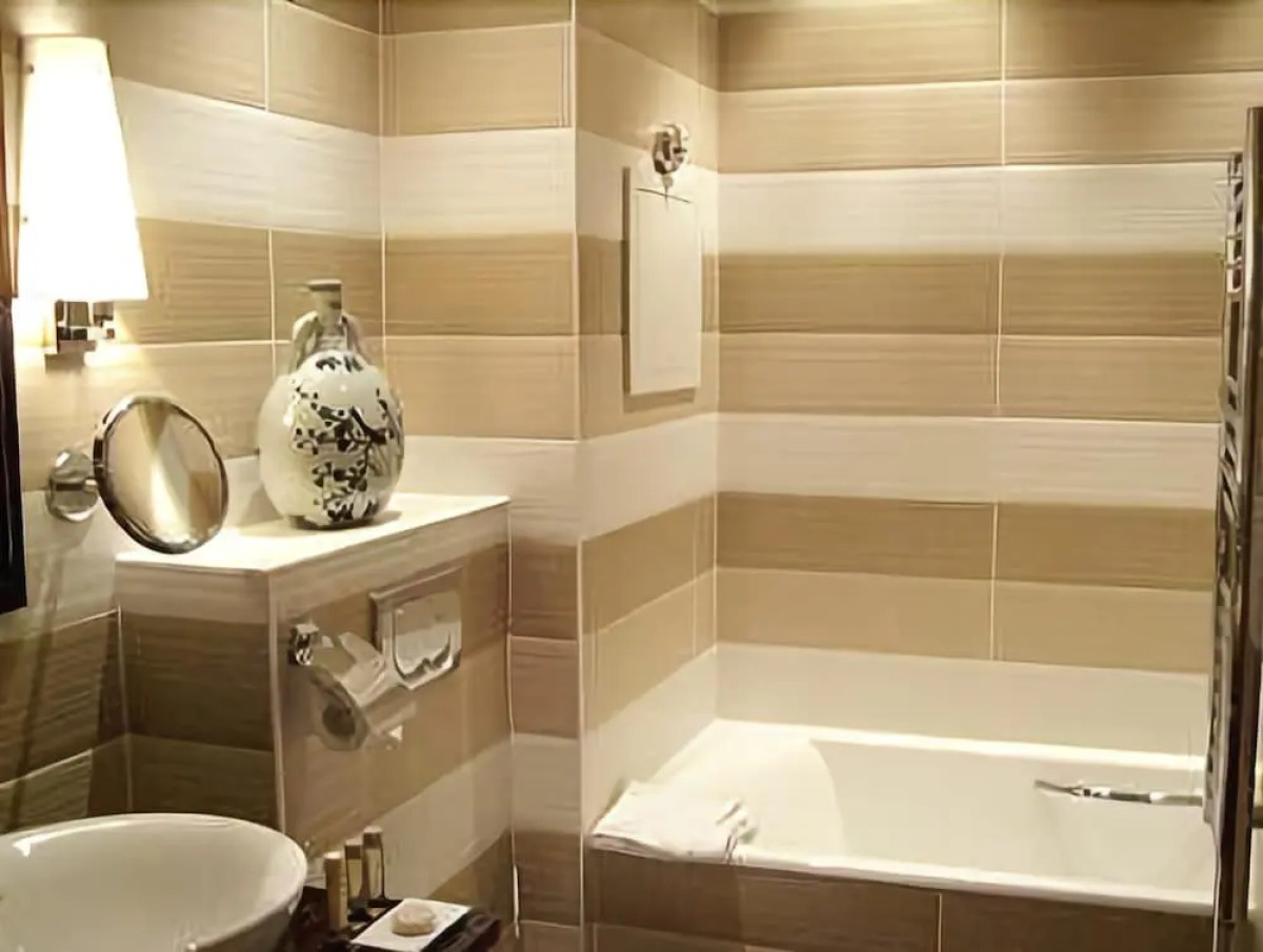 WHO - Windsor Hotel Opera