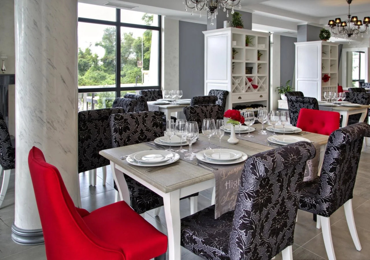 White Rock Castle Suite Hotel & SPA